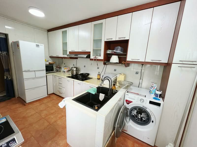 176D Edgefield Plains, 176D Edgefield Plains, 3 Bedrooms, 1,184 sqft, HDB Flat For Rent, by Vernon Sun, 25515259 - Kitchen - PropertyGuru.com.sg