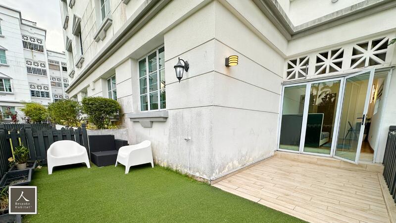 For Rent - Villa De West