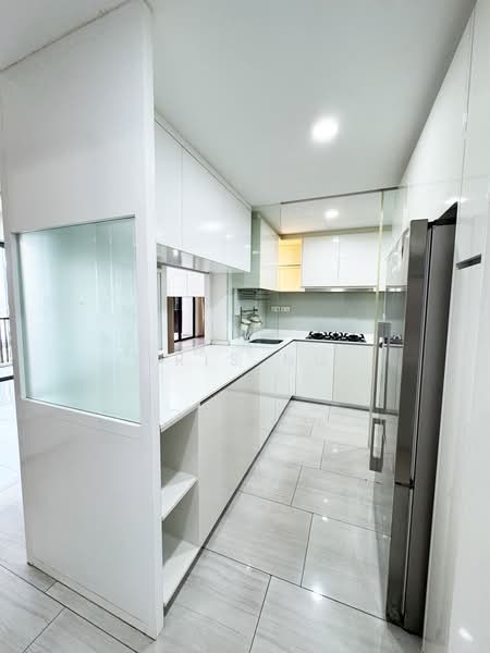 Lakeville, 3 Jurong Lake Link, 4 Bedrooms, 1,475 sqft, Condominium For Rent, by Iris Ng, 25515798 - PropertyGuru.com.sg