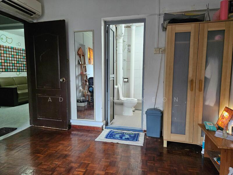 For Rent - 107 Spottiswoode Park Road