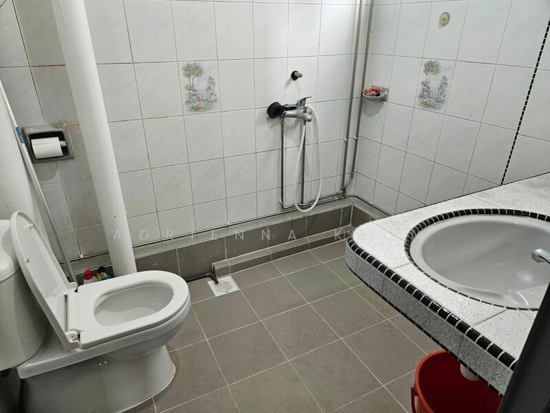 For Rent - 107 Spottiswoode Park Road