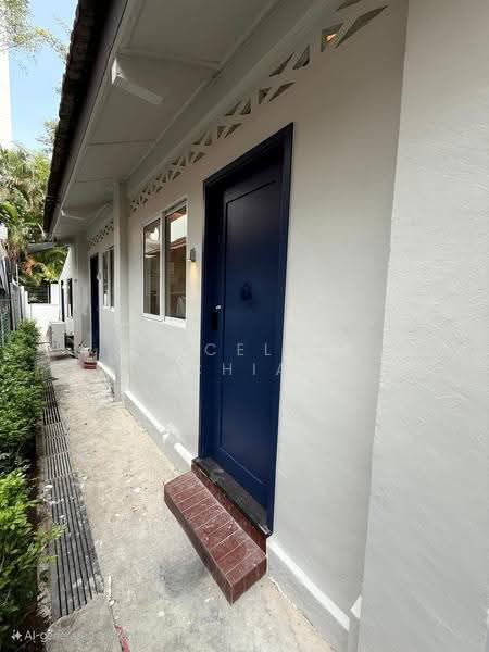 STUDIOS near Newton mrt station, Bukit Timah Road, Newton / Novena, 1 Bedroom, 200 sqft, Detached House For Rent, by Jocelyn Chia, 25517112 - PropertyGuru.com.sg