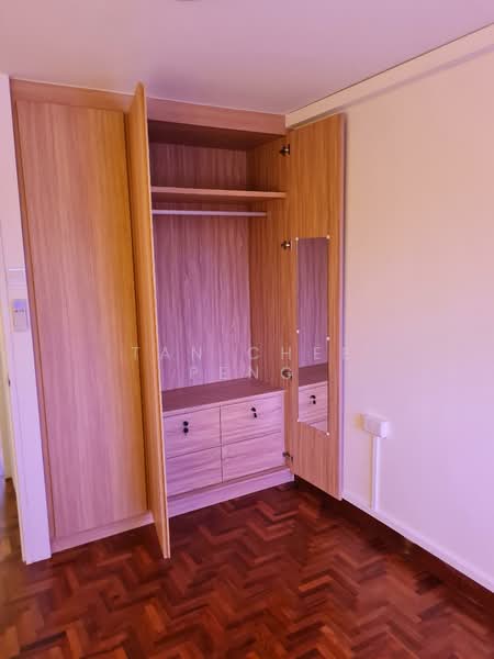 Coronation Shopping Plaza, 587 Bukit Timah Road, 2 Bedrooms, 1,098 sqft, Apartment For Rent, by Tan Chee Peng, 25517208 - PropertyGuru.com.sg