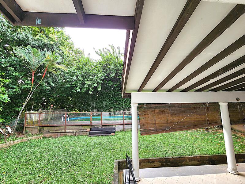 For Sale - Freehold Sunset Way Detached Corner Face Park