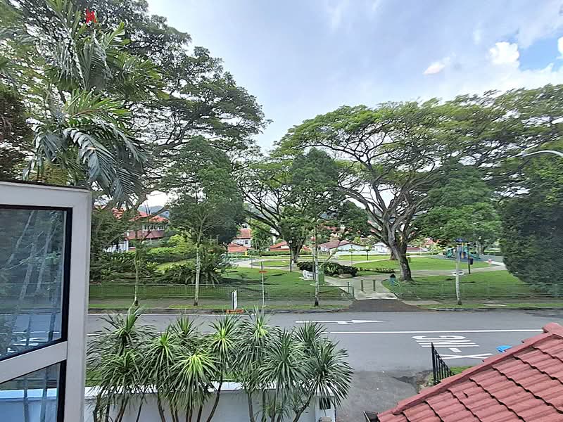 For Sale - Freehold Sunset Way Detached Corner Face Park