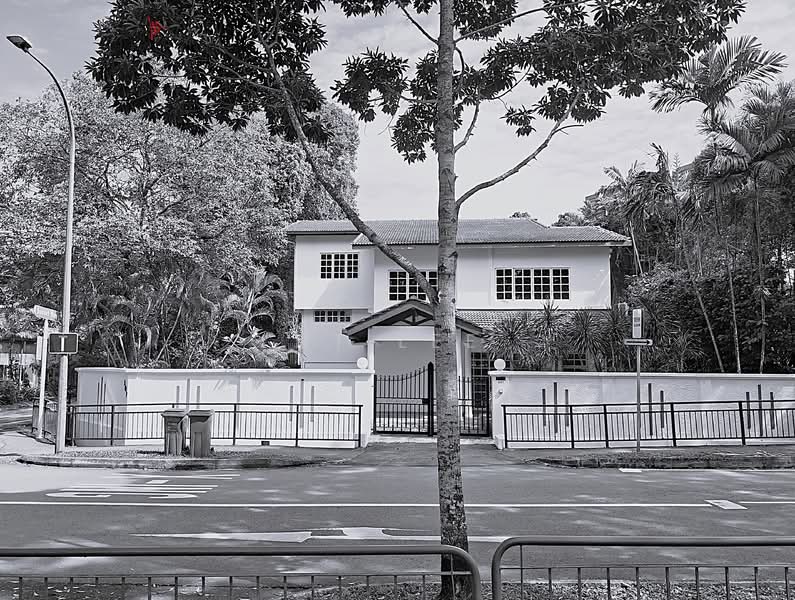 Freehold Sunset Way Detached Corner Face Park, Sunset Clementi Road Cross Island MRT, 5 Bedrooms, 3,800 sqft, Bungalow House For Sale, by HT Lee, 25517943 - PropertyGuru.com.sg