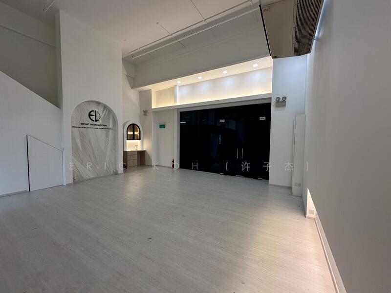 Northpoint Bizhub, 2 Yishun Industrial Street 1, 2,562 sqft, Light Industrial (B1) For Sale, by Eric Koh (许子杰), 25518088 - Interior - CommercialGuru.com.sg