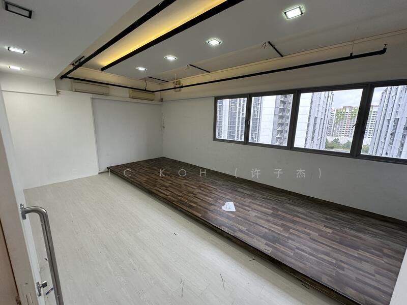 Northpoint Bizhub, 2 Yishun Industrial Street 1, 2,562 sqft, Light Industrial (B1) For Sale, by Eric Koh (许子杰), 25518088 - Interior - CommercialGuru.com.sg