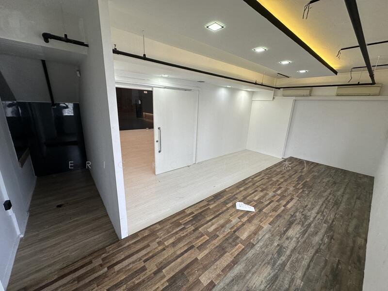 Northpoint Bizhub, 2 Yishun Industrial Street 1, 2,562 sqft, Light Industrial (B1) For Sale, by Eric Koh (许子杰), 25518088 - Interior - CommercialGuru.com.sg