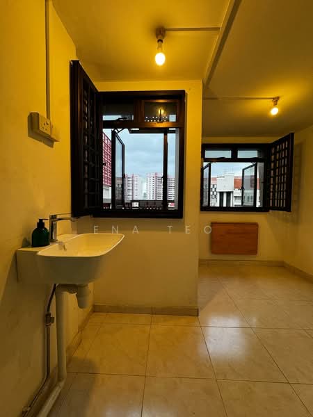 9 Selegie Road, 9 Selegie Road, 2 Bedrooms, 603 sqft, HDB Flat For Rent, by Ena Teo, 25518346 - PropertyGuru.com.sg