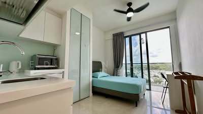 For Rent - Skies Miltonia