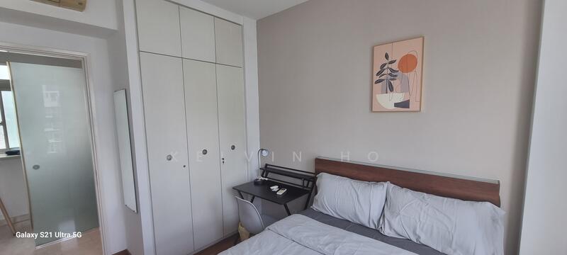 C-Rm1 Common Room (Original) Queen-bed