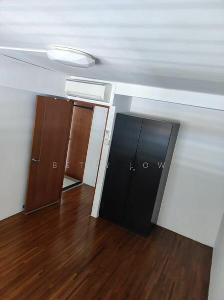 For Rent - 404 Pandan Gardens