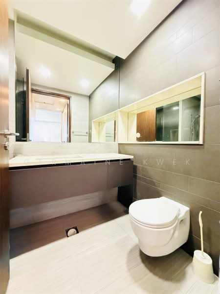 D'Nest, 131 Pasir Ris Grove, 1 Bedroom, 484 sqft, Condominium For Rent, by Germaine Kwek, 25519330 - Bathroom - PropertyGuru.com.sg