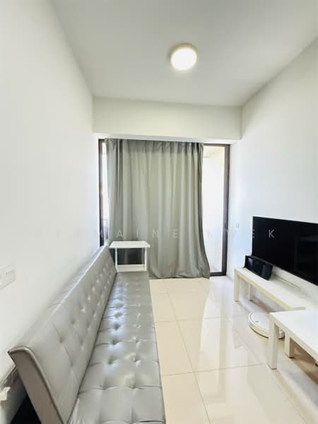 D'Nest, 131 Pasir Ris Grove, 1 Bedroom, 484 sqft, Condominium For Rent, by Germaine Kwek, 25519330 - Living Room - PropertyGuru.com.sg