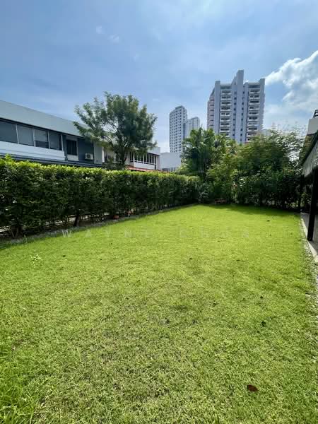 Beautifully Renovated Semi - Detached home for rent in Prime District 15, , 5 Bedrooms, 4,000 sqft, Semi-Detached House For Rent, by Wayne Chua, 25519476 - PropertyGuru.com.sg