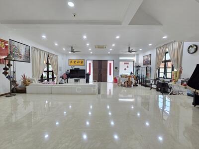 For Sale - Gerald Mugliston Estate