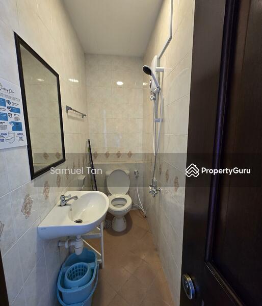 Shared Bathroom 2