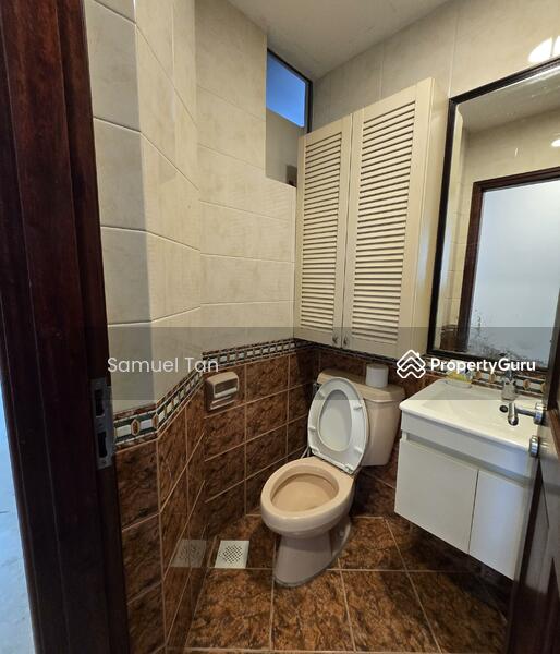 Shared Bathroom 1