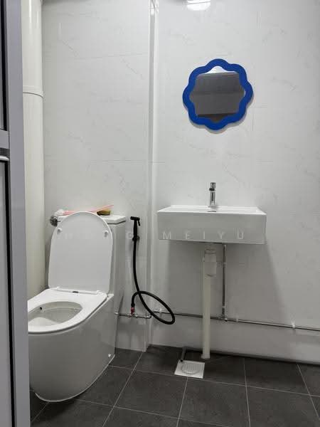 271 Bishan Street 24, 271 Bishan Street 24, Ang Mo Kio / Bishan / Thomson, Room Rental, 300 sqft, HDB Flat For Rent, by Hong Meiyu, 25520031 - Bathroom - PropertyGuru.com.sg