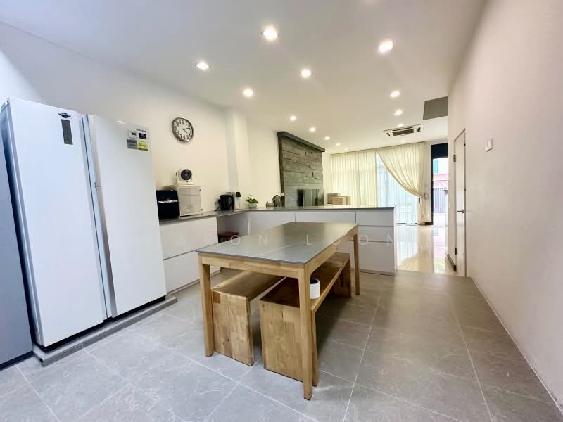 Jalan kayu, Jalan Tari Zapin, 5 Bedrooms, 3,000 sqft, Terraced House For Sale, by Aaron Loon, 25520339 - PropertyGuru.com.sg