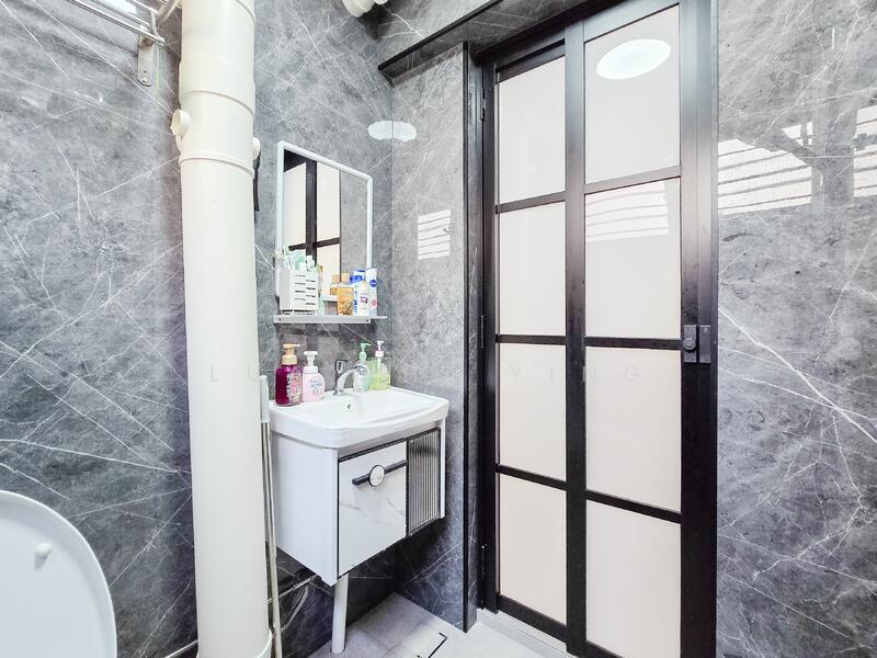 For Rent - 215 Tampines Street 23