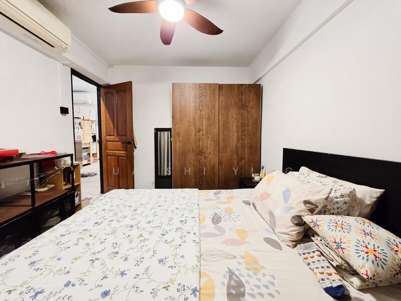 For Rent - 215 Tampines Street 23