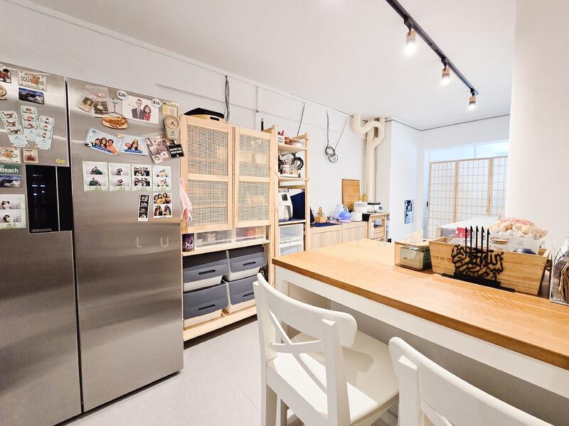 For Rent - 215 Tampines Street 23