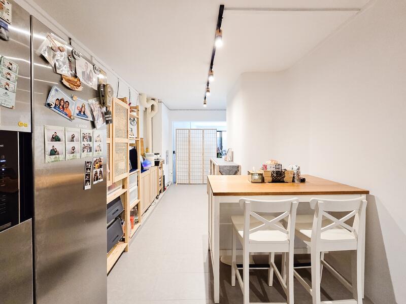 For Rent - 215 Tampines Street 23