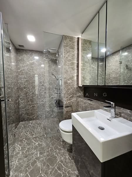 Principal Garden, 95 Prince Charles Crescent, 2 Bedrooms, 797 sqft, Condominium For Rent, by Esther Wang 王芝茵, 25520597 - Bathroom - PropertyGuru.com.sg