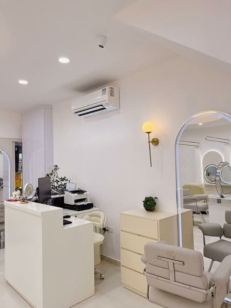208 New Upper Changi Road, 208 New Upper Changi Road, 680 sqft, Other Retail For Rent, by Angela Chan, 25521112 - CommercialGuru.com.sg