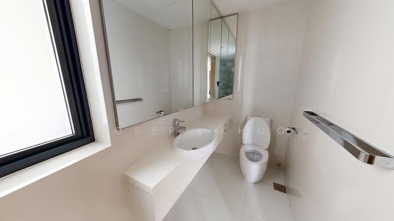 d'Leedon (Former Farrer Court), 11 Leedon Heights, 3 Bedrooms, 1,292 sqft, Condominium For Rent, by Joseph Khoo, 25521295 - Master Bathroom - PropertyGuru.com.sg
