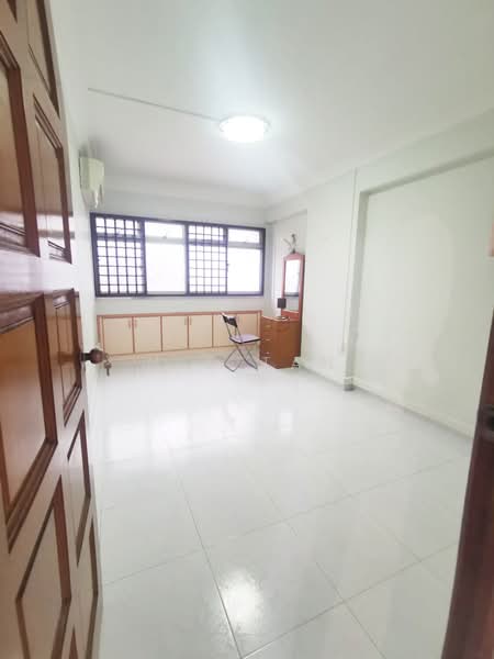 355 Tampines Street 33, 355 Tampines Street 33, 3 Bedrooms, 1,152 sqft, HDB Flat For Rent, by Nic Tan, 25521722 - Bedroom - PropertyGuru.com.sg