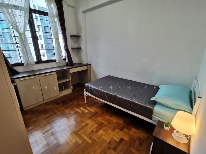 Parc Oasis, 41 Jurong East Avenue 1, Room Rental, 150 sqft, Condominium For Rent, by Christopher Yeo, 25521803 - Common Bedroom 2 (CR2) - PropertyGuru.com.sg