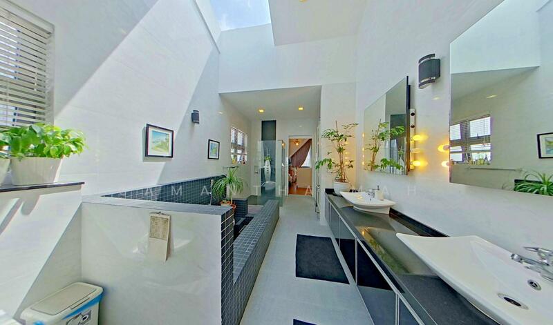 For Sale - ⭐️Rarely available Move-in Semi-D on sought-after street, under 2-min walk to Tavistock MRT⭐️