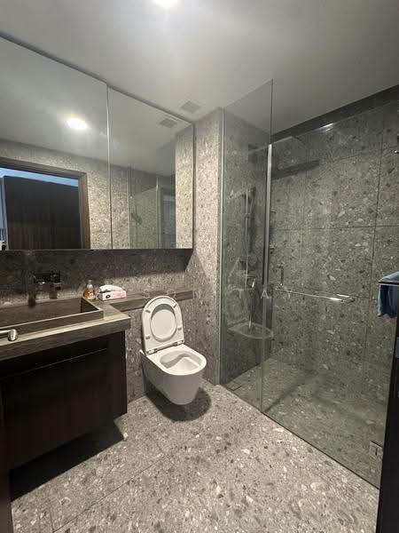 One Pearl Bank, 1 Pearl Bank, Alexandra / Commonwealth, 1 Bedroom, 570 sqft, Condominium For Rent, by Jason Tay, 25523267 - Bathroom - PropertyGuru.com.sg