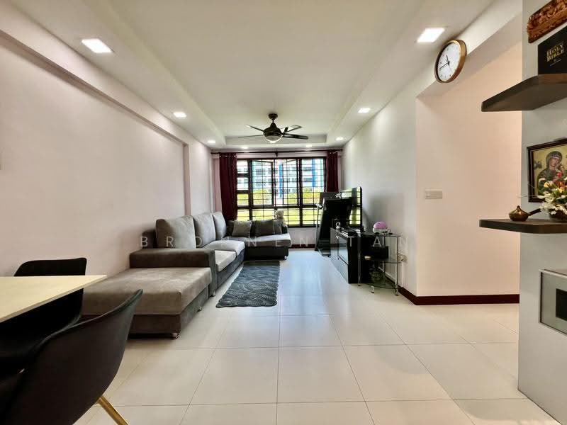 333A Yishun Riverwalk, 333A Yishun Street 31, Sembawang / Yishun, Room Rental, 150 sqft, HDB Flat For Rent, by Bronnen Tan, 25523644 - Living Room - PropertyGuru.com.sg