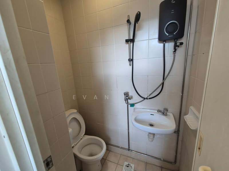 Sims Green, 7 Lorong 27A Geylang, Room Rental, 150 sqft, Condominium For Rent, by Evan Tan, 25523656 - PropertyGuru.com.sg