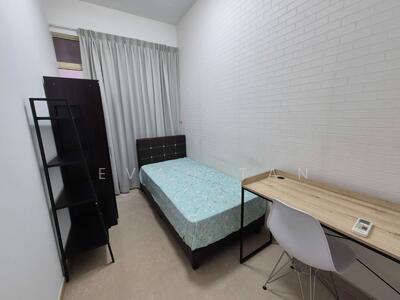 For Rent - Sims Green