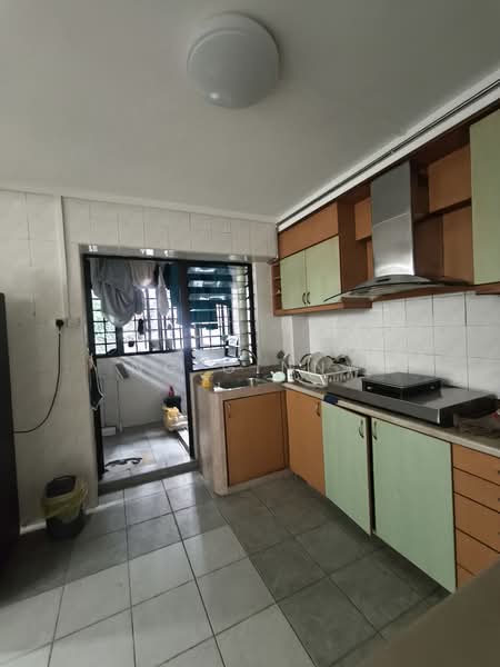 130 Rivervale Street, 130 Rivervale Street, Room Rental, 150 sqft, HDB Flat For Rent, by Ng Ginny, 25523890 - Kitchen and service yard - PropertyGuru.com.sg