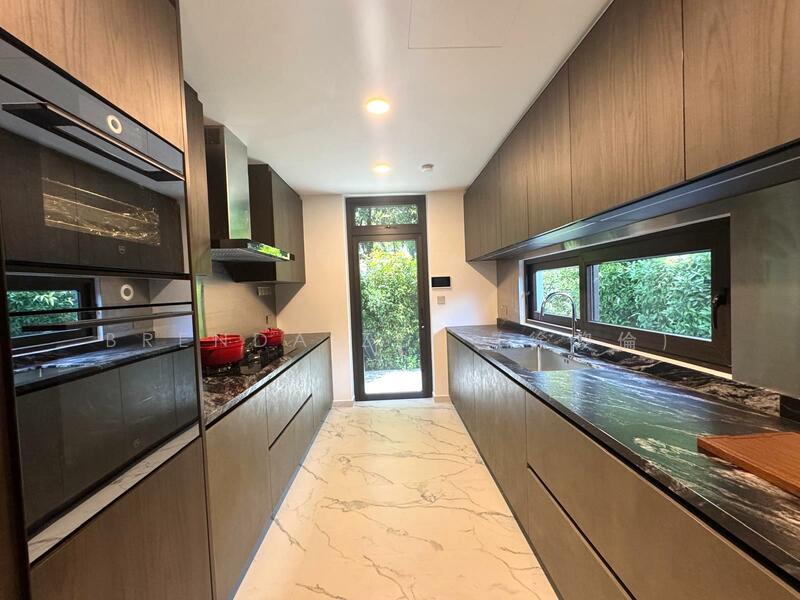 SOMMERVILLE PARK, Freehold Detached with Pool & Lift (pictures for illustration only)