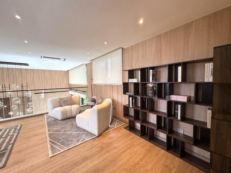 SOMMERVILLE PARK, Freehold Detached with Pool & Lift (pictures for illustration only)