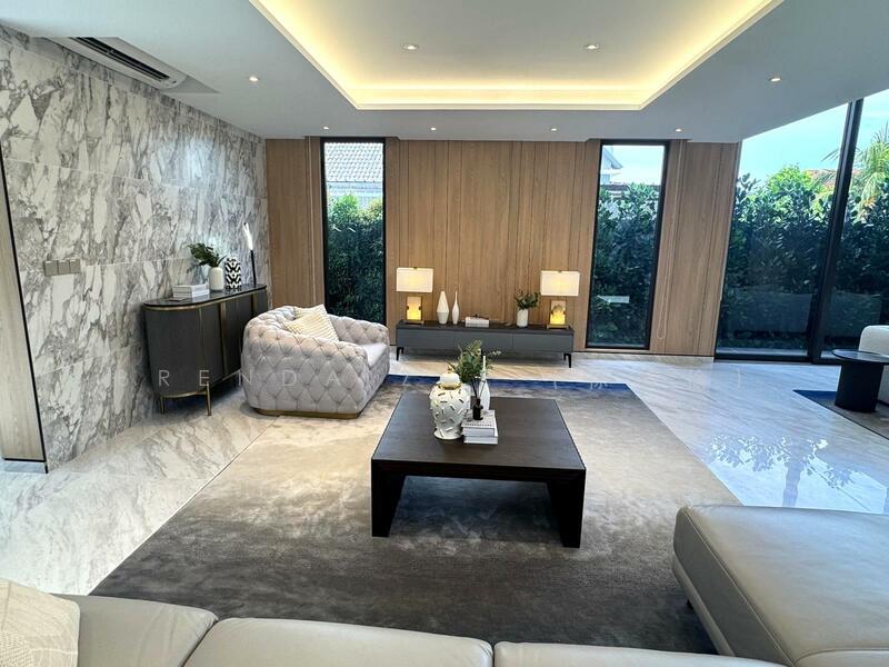 SOMMERVILLE PARK, Freehold Detached with Pool & Lift (pictures for illustration only)