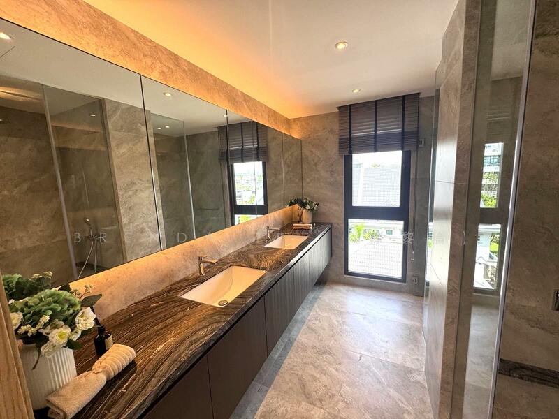 SOMMERVILLE PARK, Freehold Detached with Pool & Lift (pictures for illustration only)
