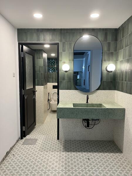 Lorong Telok, Lorong Telok / circular road / boat Quay, 1,410 sqft, Food & Beverage For Rent, by Valerie Tan, 25524500 - Bathroom - CommercialGuru.com.sg