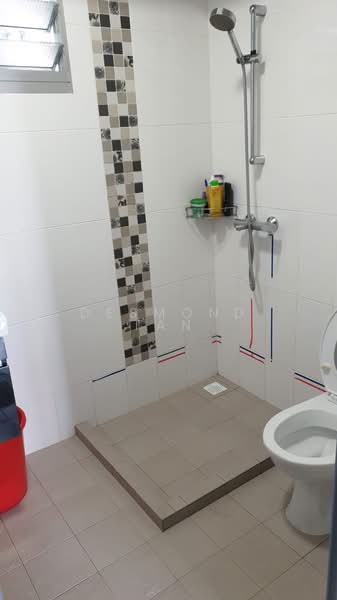 487B Choa Chu Kang Avenue 5, 487B Choa Chu Kang Avenue 5, Room Rental, 100 sqft, HDB Flat For Rent, by Desmond Tan, 25525140 - Bathroom - PropertyGuru.com.sg