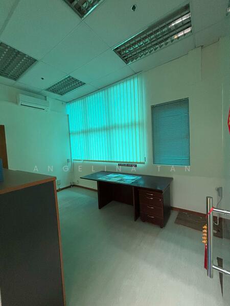Midview Building, 50 Bukit Batok Street 23, 330 sqft, Light Industrial (B1) For Rent, by Angelina Tan, 25525796 - CommercialGuru.com.sg