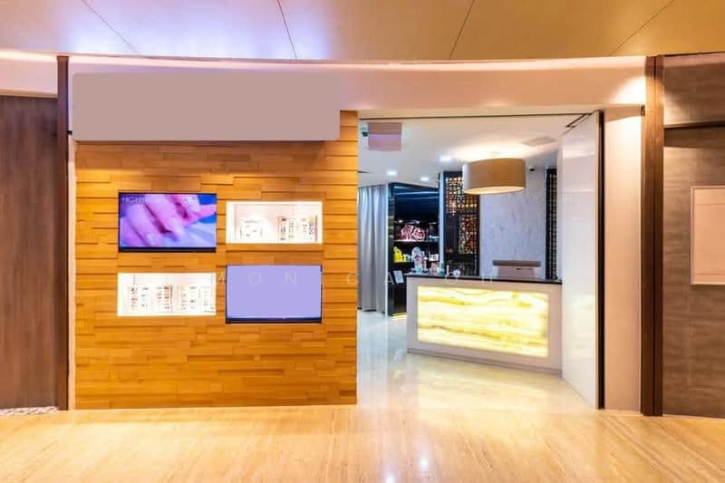 Capitol Piazza, 11 Stamford Road, 646 sqft, Mall Shop For Rent, by Monica Oh, 25525873 - CommercialGuru.com.sg