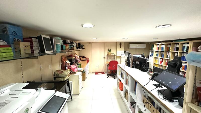 Shophouse at geylang lorong 40, , 1,300 sqft, Shop / Shophouse For Rent, by Kennath Khong, 25525925 - CommercialGuru.com.sg