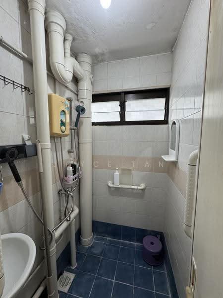 30 New Upper Changi Road, 30 New Upper Changi Road, Bedok / Upper East Coast, Room Rental, 130 sqft, HDB Flat For Rent, by Joyce Tan, 25526076 - PropertyGuru.com.sg
